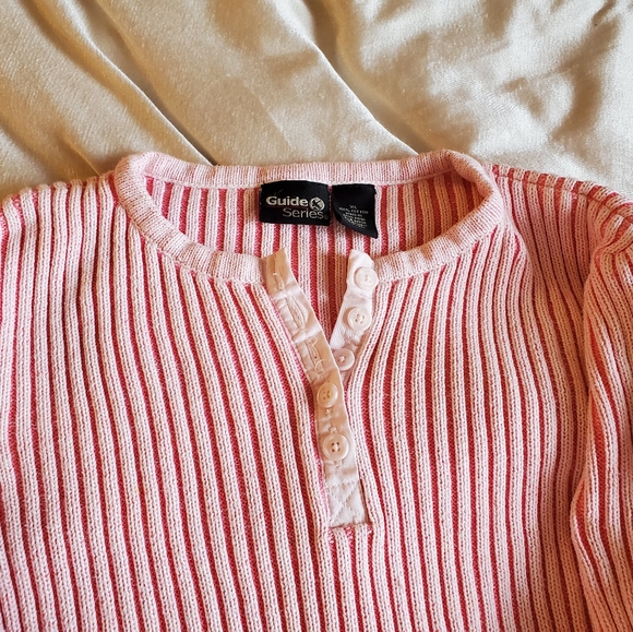 Sweater - Picture 2 of 6